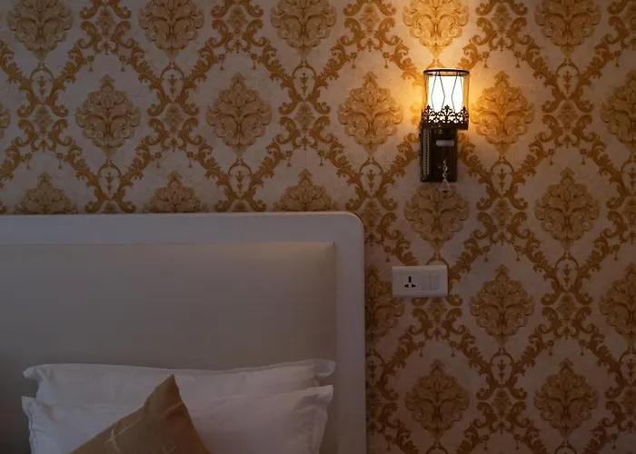 Hotel Royal Boutique And Pvt Ltd 4*